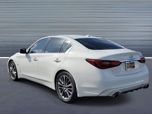 Used 2019 INFINITI Q50 Luxe w/ Essential Package (3.0T Luxe) image 4