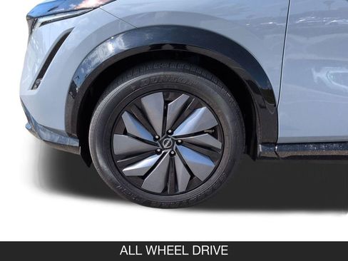 Used 2023 Nissan Ariya AWD image 11