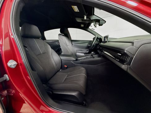 Used 2023 Honda Accord Sport image 34