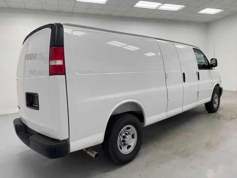 New 2026 Chevrolet Express 2500 Extended w/ Driver Convenience Package RWD image 5