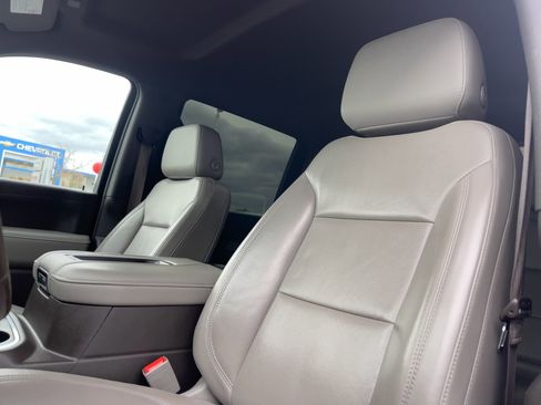 Used 2020 Chevrolet Silverado 2500 LTZ w/ LTZ Premium Package image 20