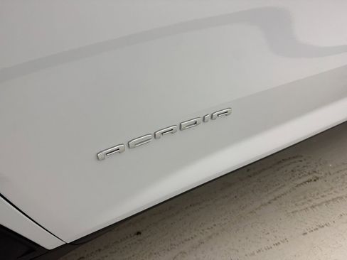 New 2026 GMC Acadia Elevation w/ Elevation Premium Package image 16