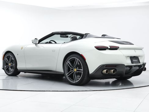 Certified 2024 Ferrari Roma Spider RWD image 8