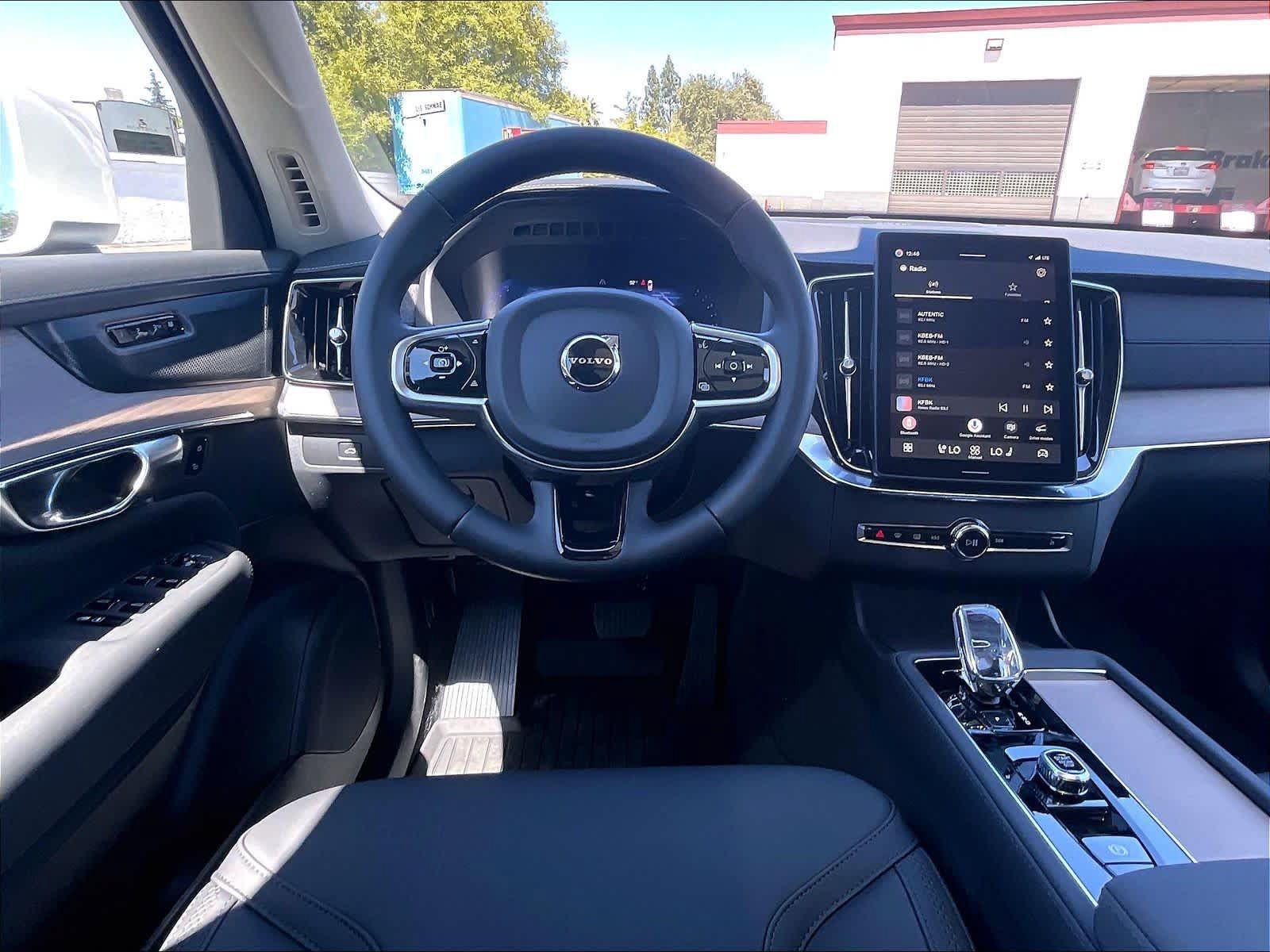 New 2027 Volvo XC90 B6 Plus AWD/4WD image 15