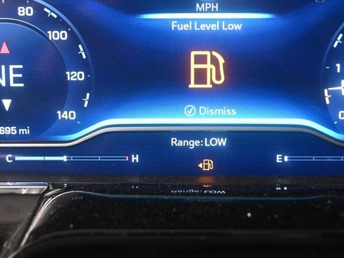 Used 2024 Chevrolet Silverado 1500 LT RWD image 13