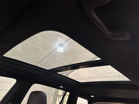 Used 2021 Cadillac XT6 Premium Luxury image 22