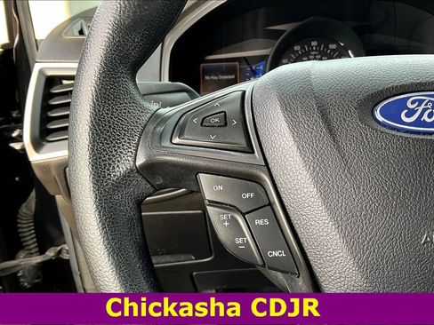 Used 2023 Ford Edge SE w/ Black Appearance Package image 11