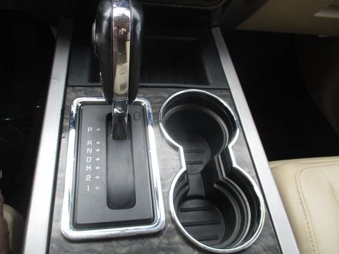 Used 2017 Ford Expedition EL Limited w/ Equipment Group 301A image 29