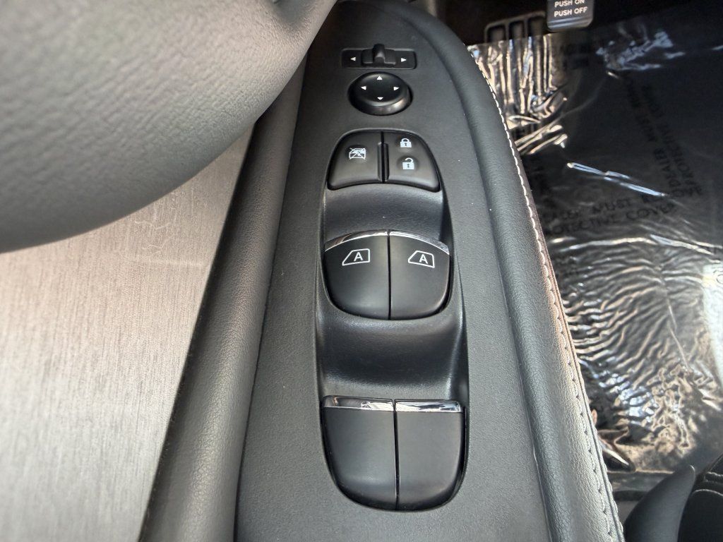 Used 2024 Nissan Murano SL AWD/4WD image 25