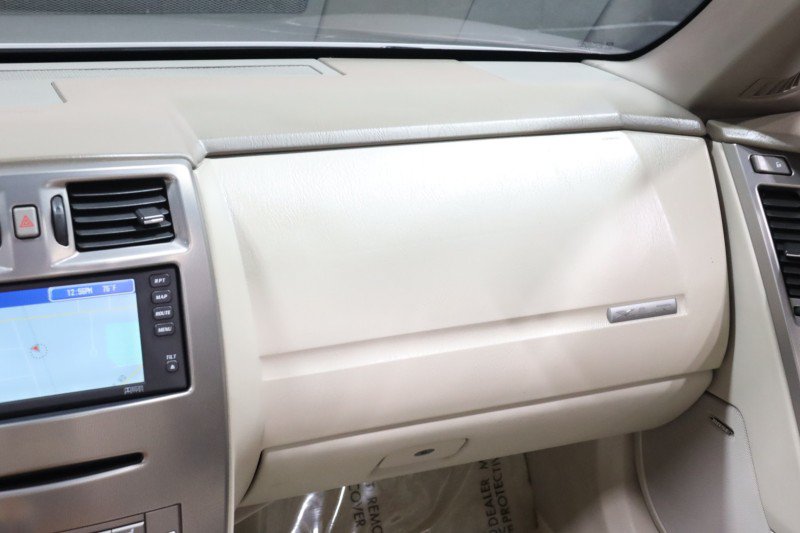 Used 2005 Cadillac XLR RWD image 55