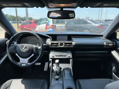 Used 2016 Lexus IS 200t w/ F Sport Package RWD image 12