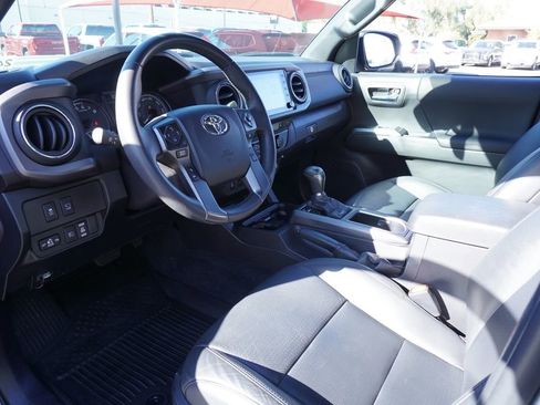 Used 2023 Toyota Tacoma TRD Sport image 18