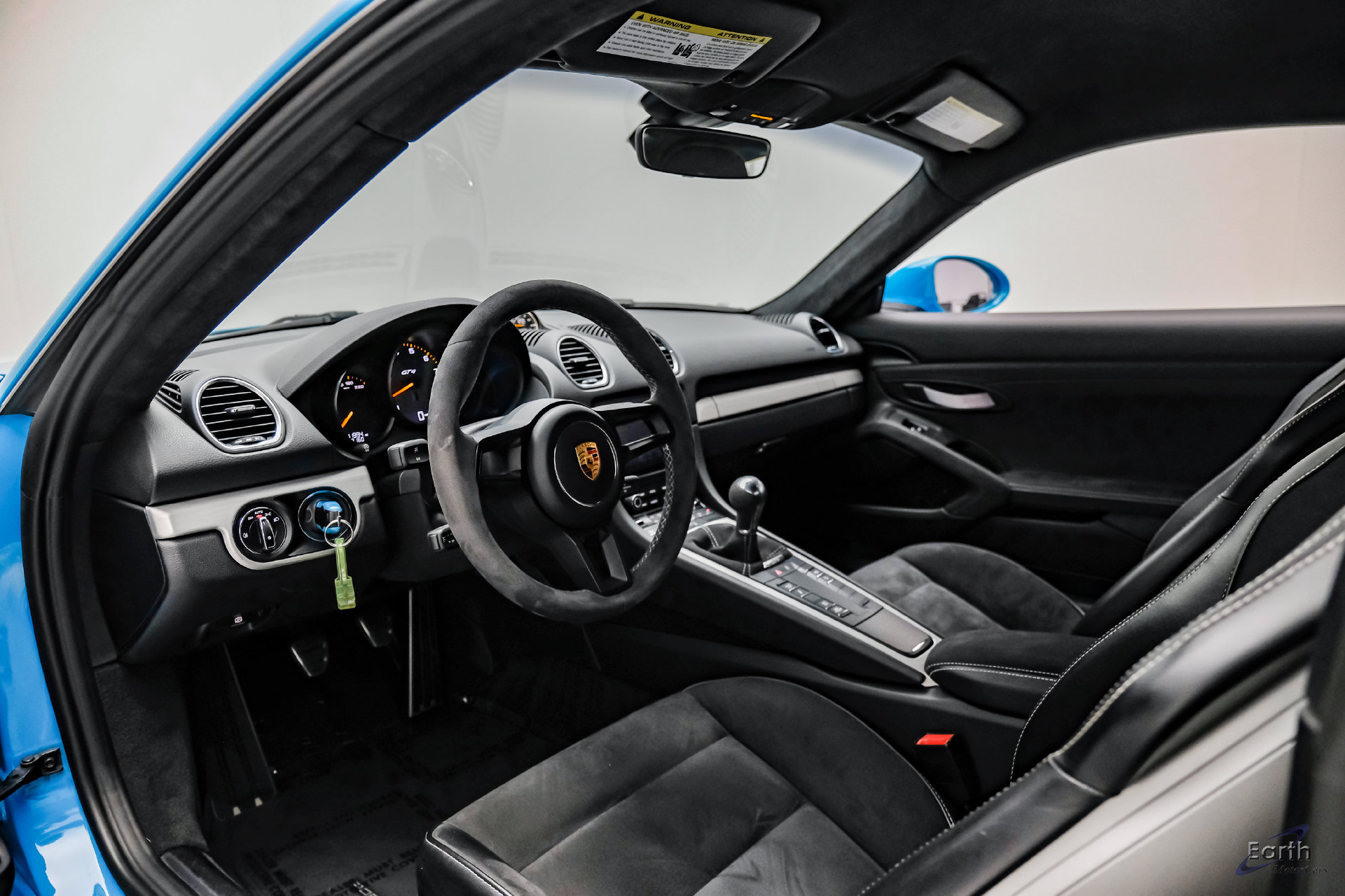 Used 2020 Porsche 718 Cayman GT4 RWD image 39