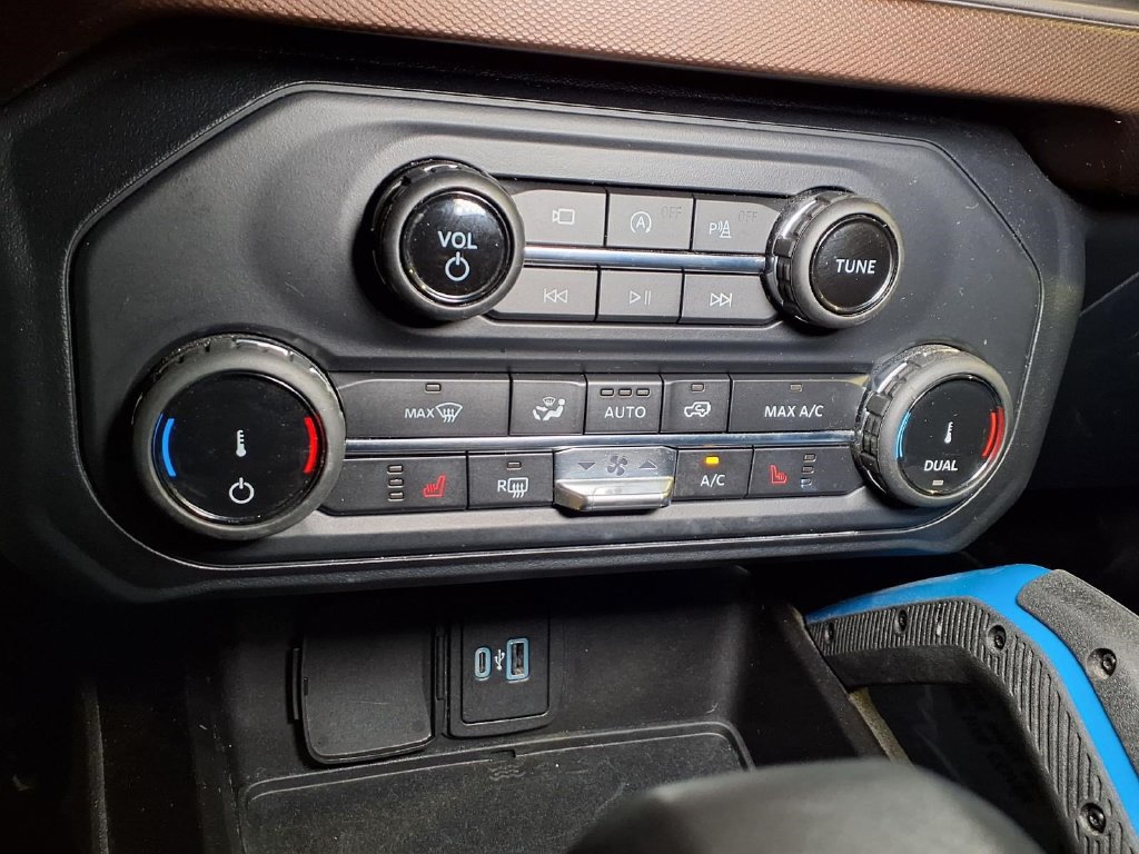 Used 2022 Ford Bronco Outer Banks w/ Sasquatch Package AWD/4WD image 8