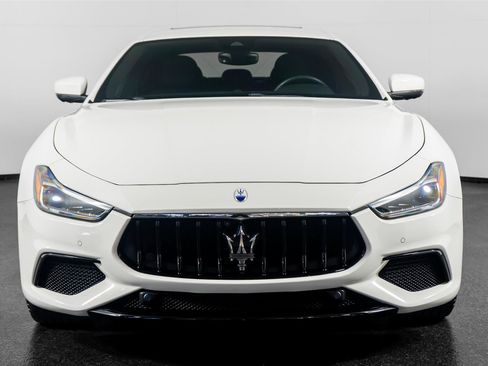 Used 2023 Maserati Ghibli Modena RWD image 21