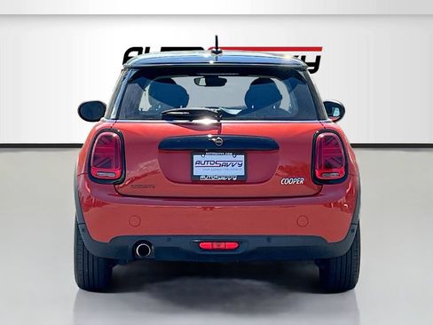 Used 2020 MINI Cooper 2-Door Hardtop w/ Premium Package FWD image 6