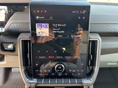 New 2026 GMC Yukon XL Denali w/ Sun & Power Step Package image 28