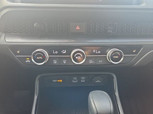 Certified 2025 Honda CR-V EX image 18