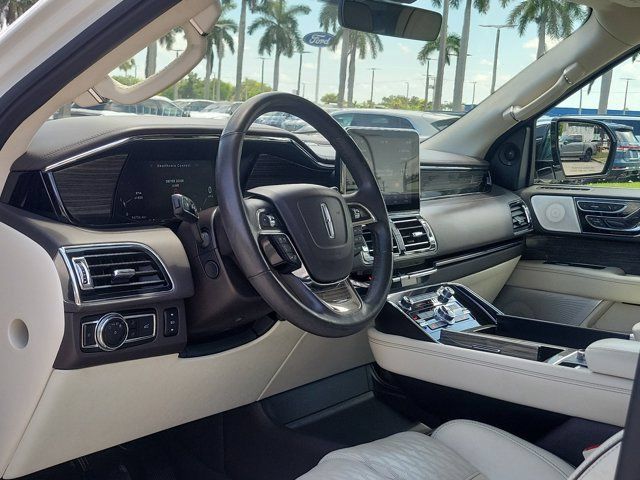 Used 2020 Lincoln Navigator Black Label w/ Cargo Convenience Package AWD/4WD image 6