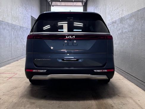 Used 2022 Kia Carnival SX FWD image 21