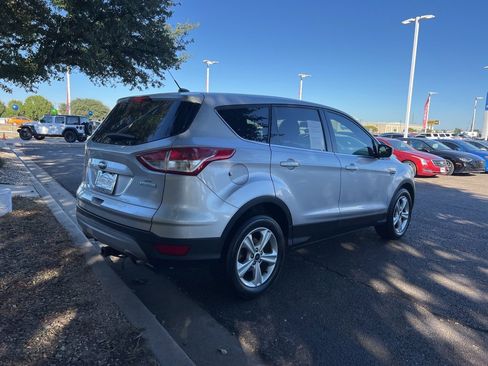 Used 2016 Ford Escape SE image 7