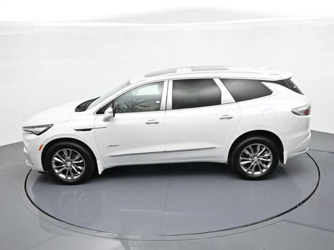 Used 2022 Buick Enclave Avenir w/ Avenir Technology Package AWD/4WD image 21