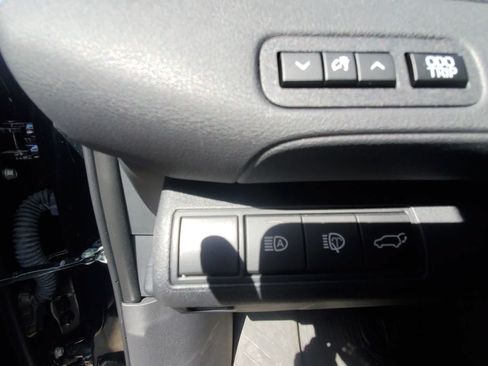 Used 2026 Toyota bZ FWD image 19