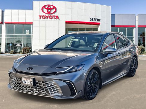 Used 2026 Toyota Camry XSE FWD image 3