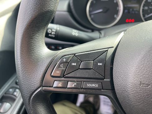 Used 2024 Nissan Versa S w/ Trunk Package image 17