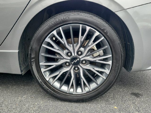 Certified 2024 Kia Forte GT-Line w/ GT-Line Premium Package FWD image 8
