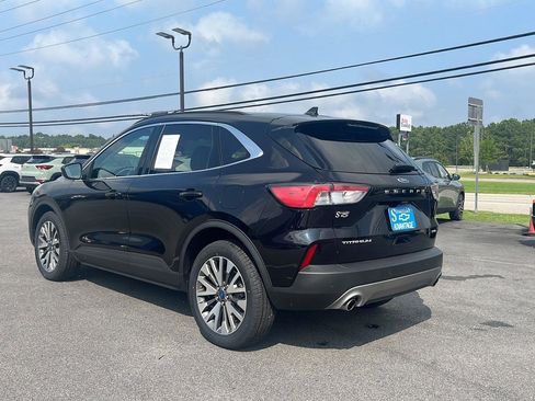 Used 2022 Ford Escape Titanium image 15