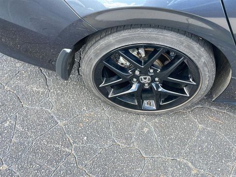 Used 2023 Honda Civic Sport image 11