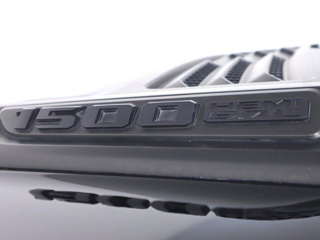 Used 2021 RAM 1500 Laramie AWD/4WD image 39
