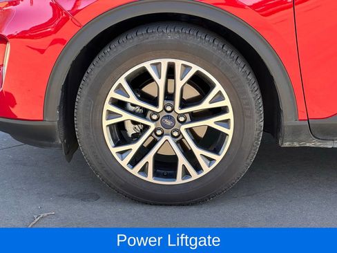 Used 2020 Ford Escape SEL image 9