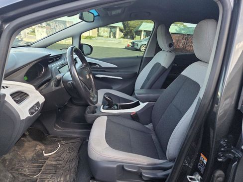Used 2019 Chevrolet Bolt LT image 2