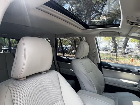 Used 2023 Lexus GX 460 Premium w/ Premium Plus Package image 44