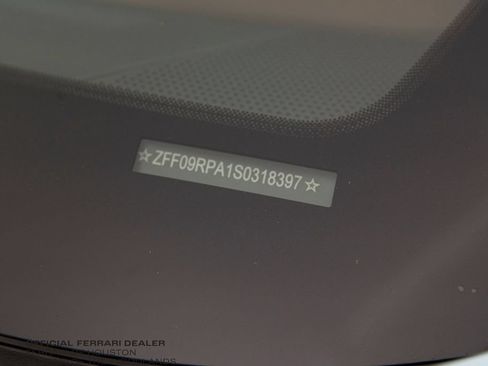 Certified 2025 Ferrari Roma Spider RWD image 36