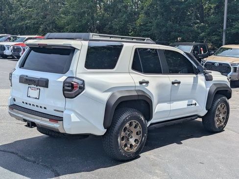Used 2025 Toyota 4Runner Trailhunter AWD/4WD image 7