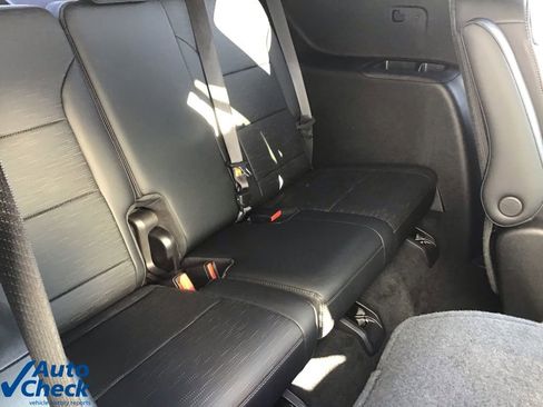 Used 2025 Buick Enclave Sport Touring image 18