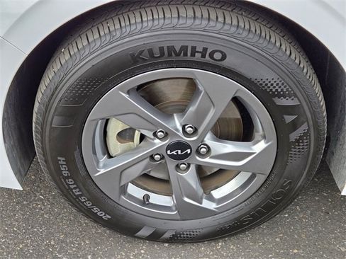 Certified 2023 Kia K5 LXS image 9