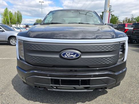 New 2025 Ford F150 Lightning Flash AWD/4WD image 8