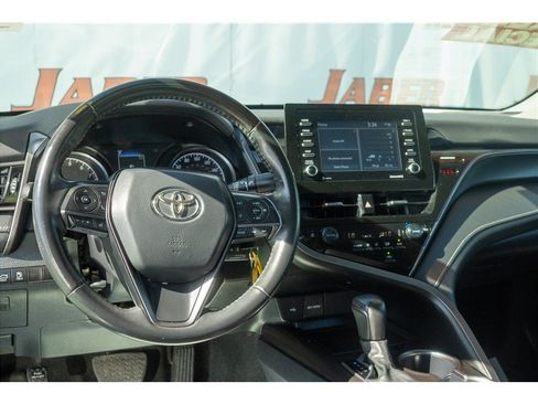Used 2024 Toyota Camry SE FWD image 31
