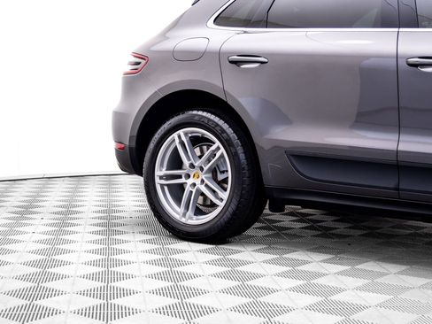 Used 2015 Porsche Macan S image 32