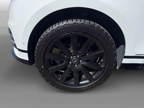 Used 2018 Land Rover Range Rover Velar R-Dynamic HSE AWD/4WD image 9