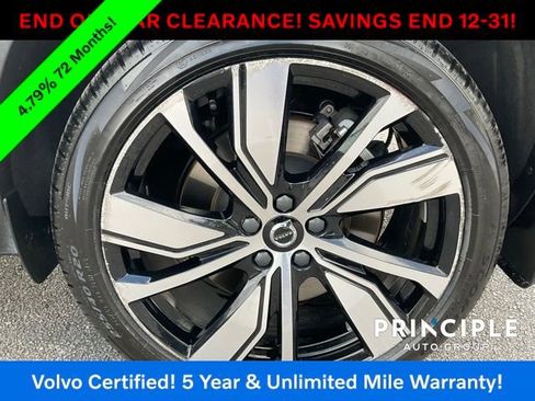 Certified 2022 Volvo XC40 P8 Recharge Plus image 13