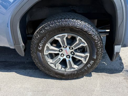 Used 2024 GMC Sierra 1500 SLE AWD/4WD image 10