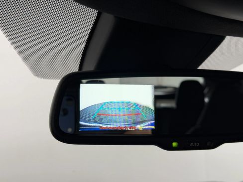 Used 2018 Toyota C-HR XLE FWD image 37