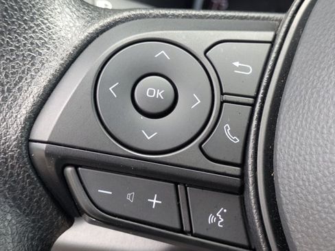 Used 2025 Toyota RAV4 XLE w/ Convenience Package FWD image 13