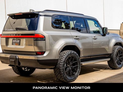 Used 2026 Lexus GX 550 w/ Accessory Package (2T) image 10