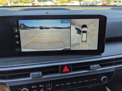 Certified 2025 Kia Sorento SX image 26